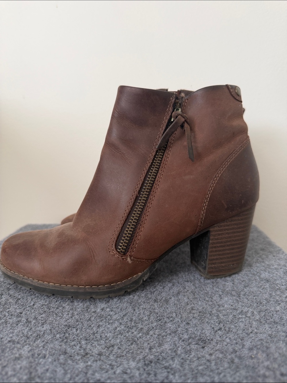 Clark’s Women's Brown Side-Zip Leather Ankle Bootie